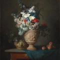 Anne Vallayer-Coster. Bouquet de fleurs dans un vase en terre cuite avec pêches et raisins (1776)