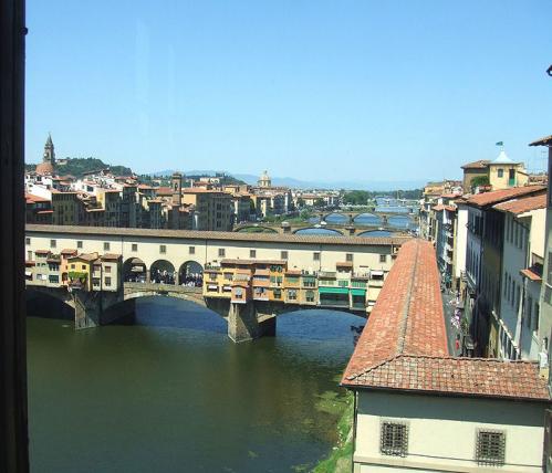 Corridor de Vasari vu des Offices à Florence