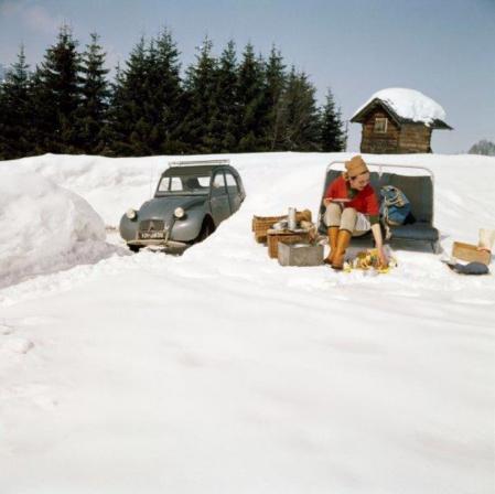 Jacques Henri Lartigue. Florette à Megève (1965)